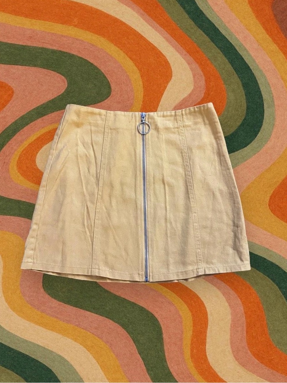 ‘Chloe & Katie’ Frontzip Ring Pull Yellow Mini Skirt